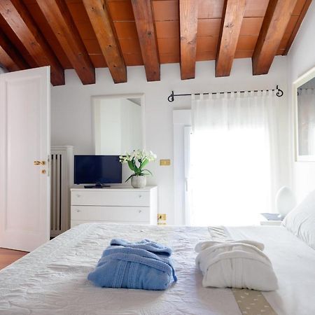 Apartment Deluxe Isola Di Mezzo Тревизо Экстерьер фото