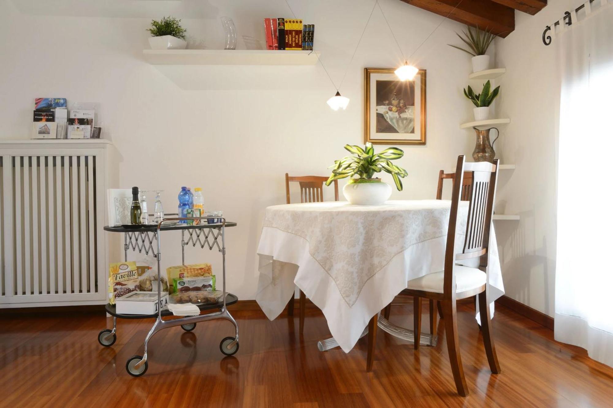 Apartment Deluxe Isola Di Mezzo Тревизо Экстерьер фото