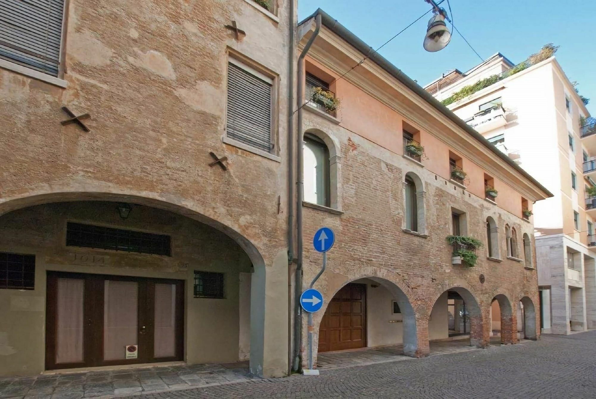 Apartment Deluxe Isola Di Mezzo Тревизо Экстерьер фото
